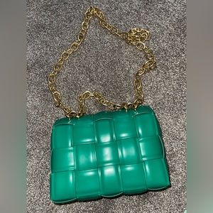 VICI Desire Padded Woven Chain Handbag - Kelly Green